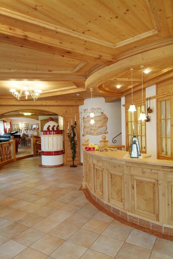 Hotel Malder Soraga Buitenkant foto